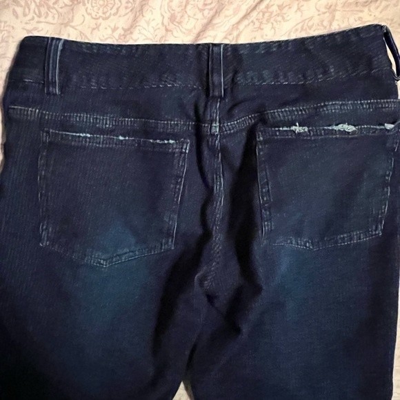 Alice + Olivia jeans size 4 distressed skinny base Jeans dark blue Made in NYC - Picture 2 of 9